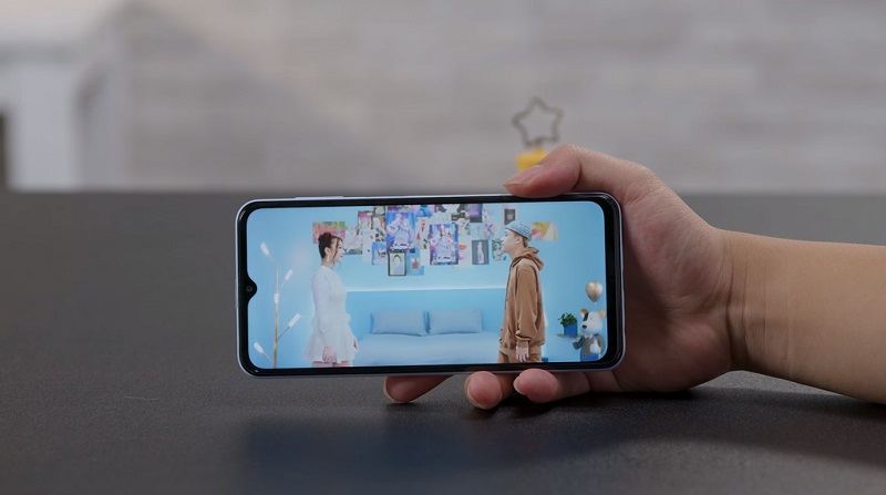 Bộ nhớ trong 128 GB có khả năng lưu trữ lớn